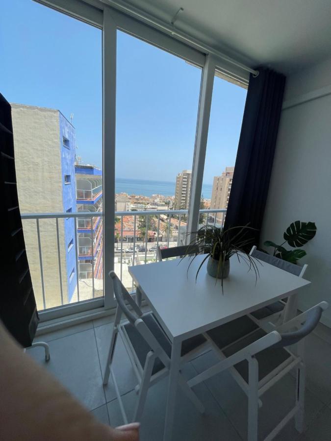 トレモリノスApartamento Con Vistas Al Mar A Metros De La Playa Carihuela Soleilアパートメント エクステリア 写真